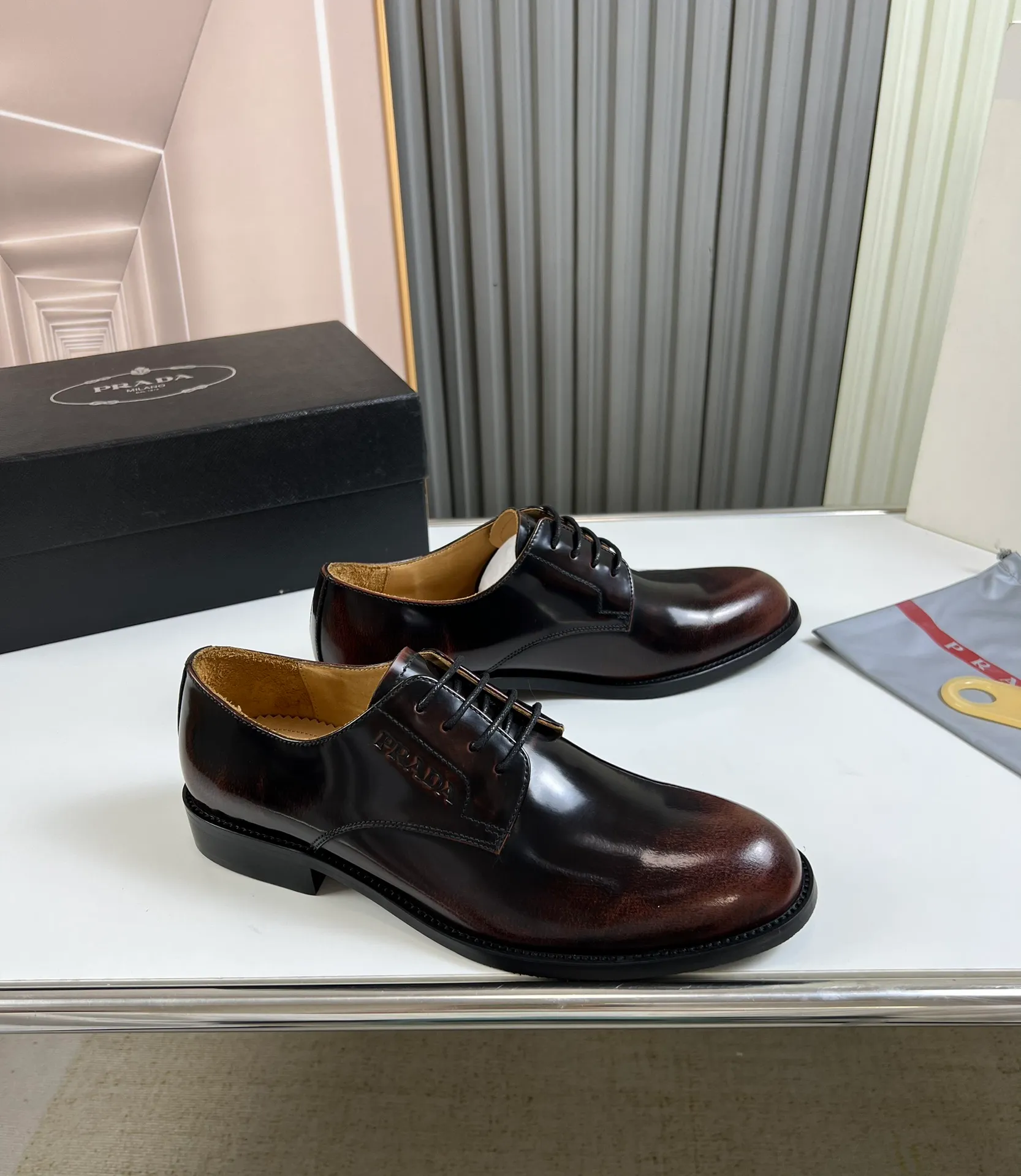 Men's shoes 💰520💰 Prada.PRADA men's business casual leather shoes, 1:1 shipment ⬆️Luxury and noble 👞All imported original brand leather, just to create a more comfortable wearing experience, upper: original open edge beaded cowhide ➕Imported full cow lining, original outsole ✔️36-45 (45 non-returnable)